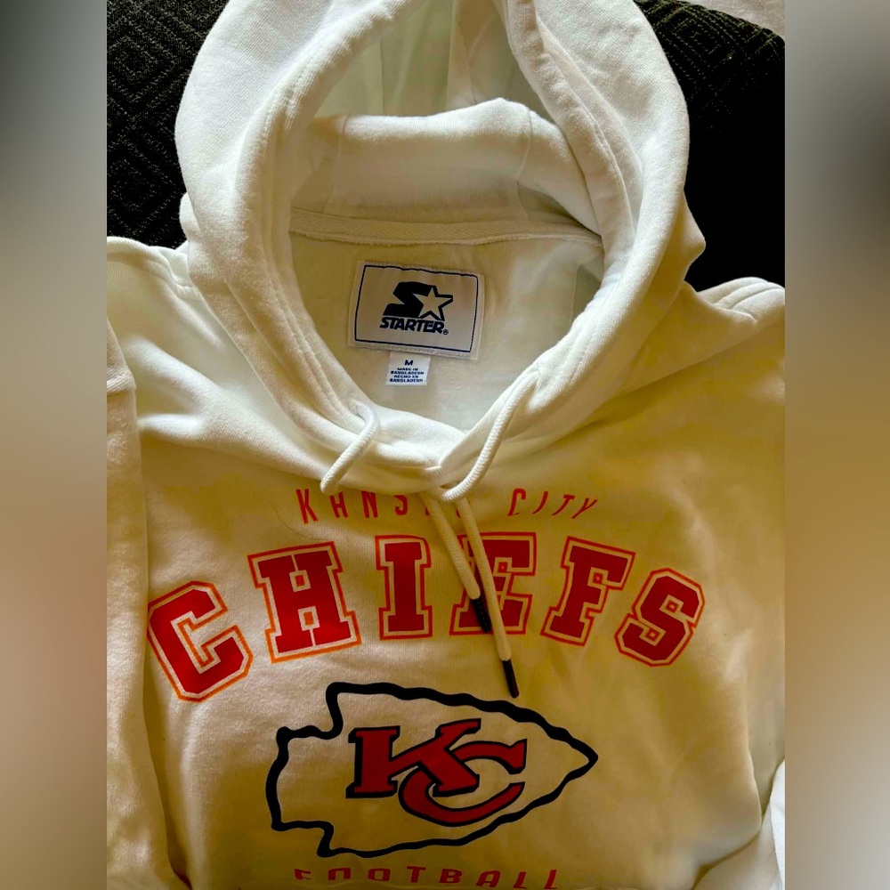 NEW NFL Kansas City Chiefs Hoodie - Medium